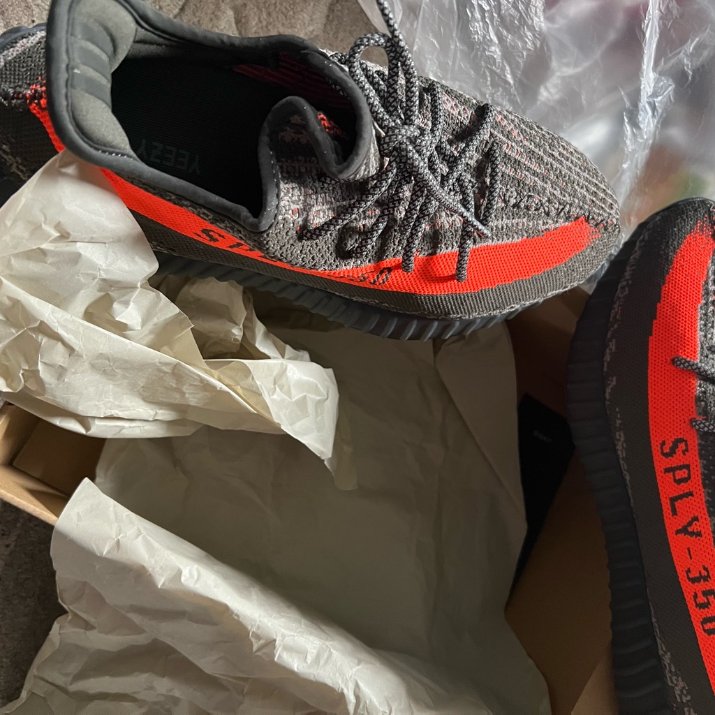 Adidas Yzy 350 V2 Box